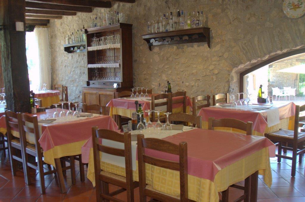 Hostal De La Rovira Oix Dış mekan fotoğraf