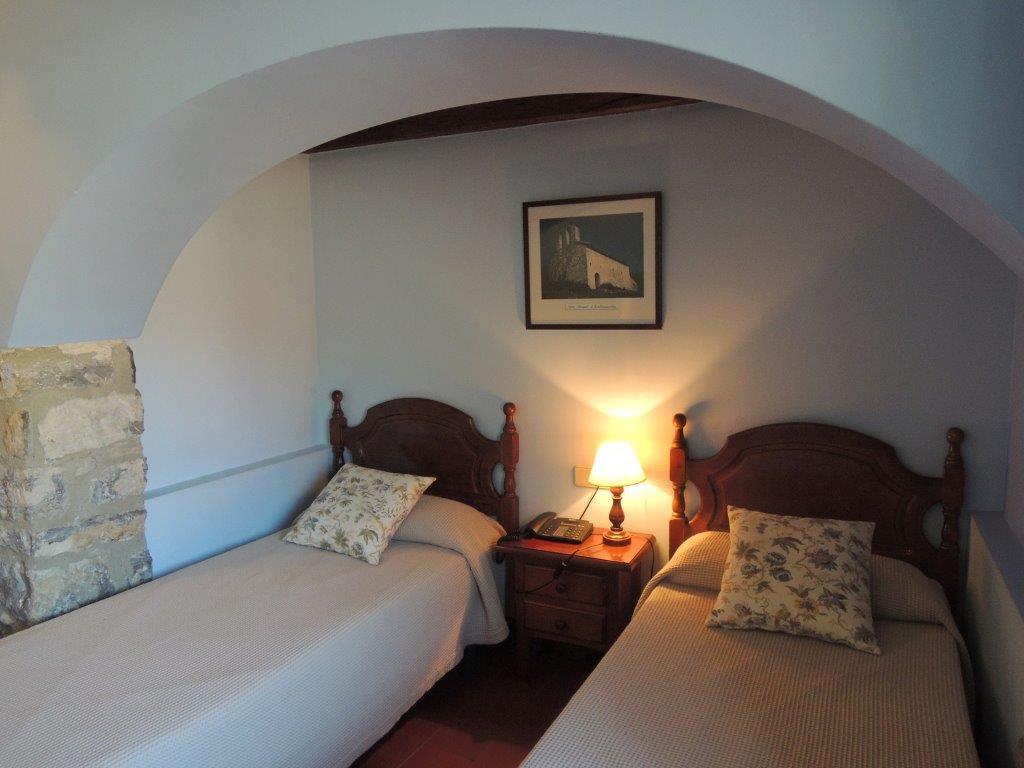 Hostal De La Rovira Oix Dış mekan fotoğraf