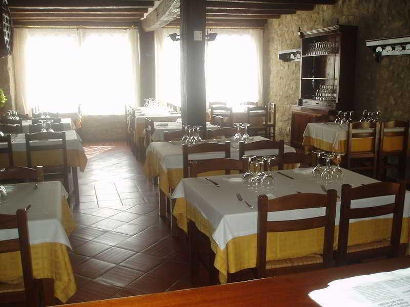 Hostal De La Rovira Oix Dış mekan fotoğraf