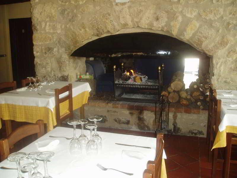 Hostal De La Rovira Oix Dış mekan fotoğraf